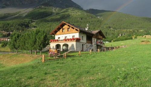 Triple Room with Mountain View
