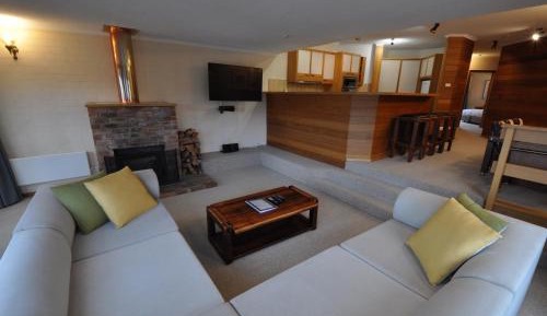 Three-Bedroom Apartment (6 Adults)