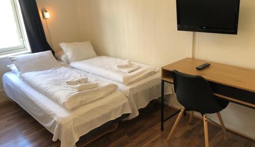 Double or Twin Room with Shared Bathroom