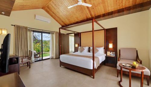 Suite with Garden View