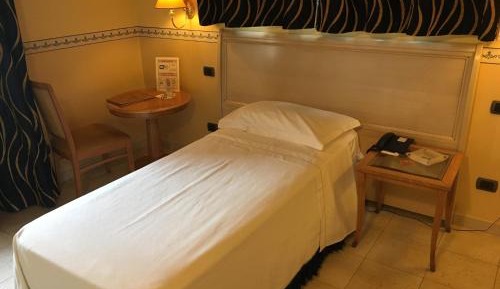 Large Single Room