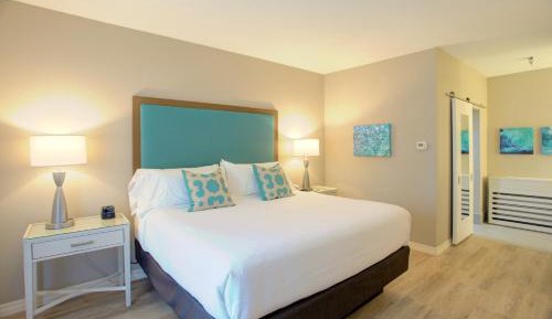 Standard King Room