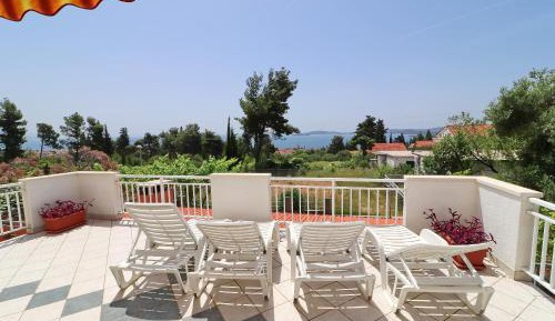 Three Bedroom Apartment with Terrace