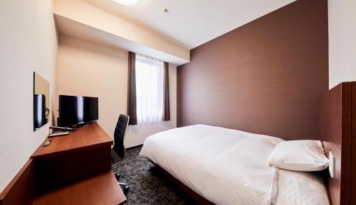 Small Double Room - Smoking