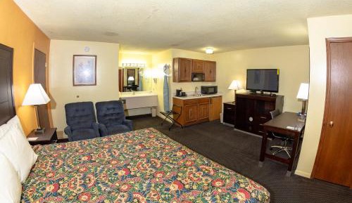 Deluxe King Suite