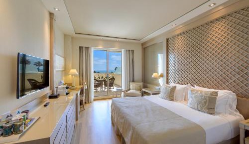 Deluxe Double or Twin Room with Sea View and Terrace