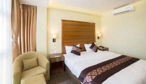 Superior Deluxe Double or Twin Room 