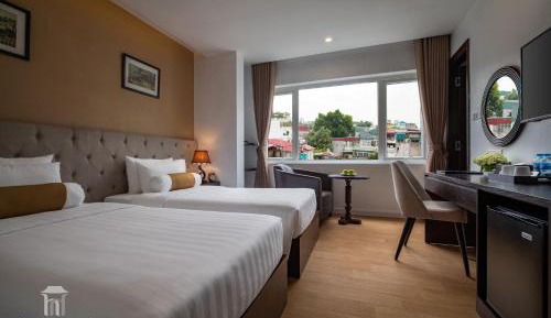 Deluxe Double or Twin Room