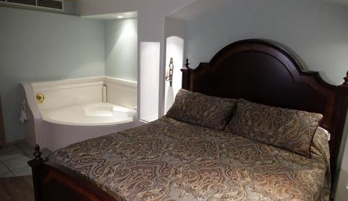 King Suite with Spa Bath