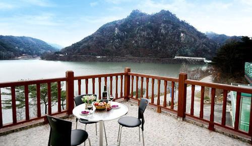Double Room with Lake View