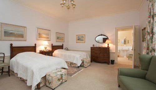 Twin Room with Bathroom