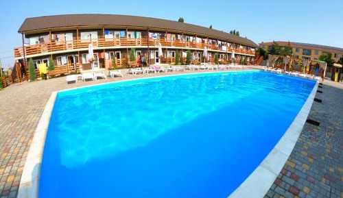 Double Room with Pool View