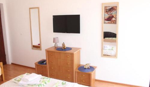 Triple Room with Shared Bathroom