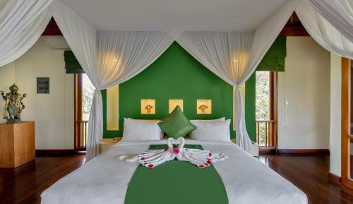 Villa and Breakfast Only