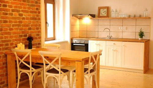 Apartment (2 Adults)