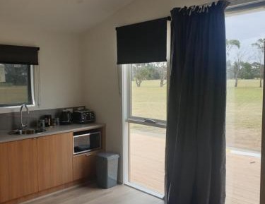 Deluxe Queen Suite