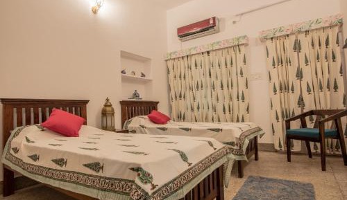 Standard Double Suite