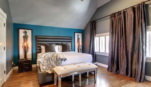 Two-Bedrooms King Suite