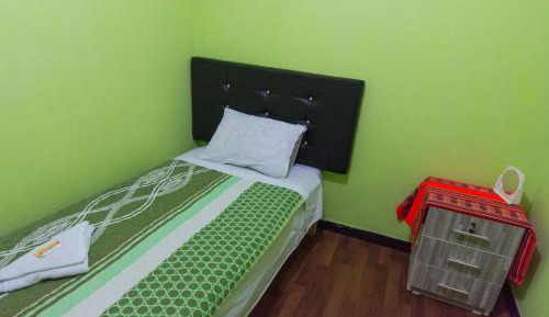 Standard Single Room with Shared Bathroom
