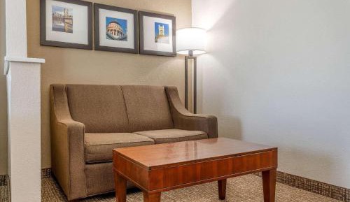 Double Suite with Two Double Beds - Non-Smoking
