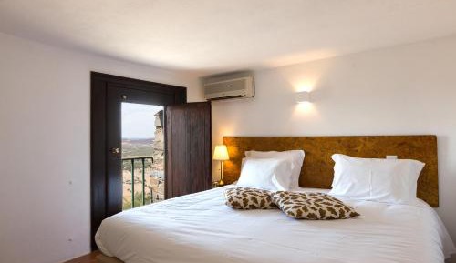 Two-Bedroom Apartment with Country View