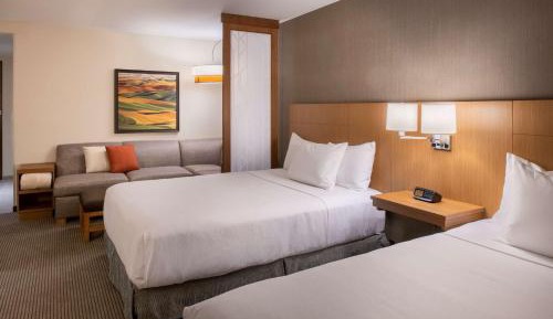 Queen Room with Two Queen Beds and Sofa Bed
