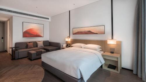 King Room with Sofa Bed and Lake View
