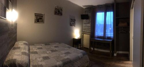 Double Room with Shower
