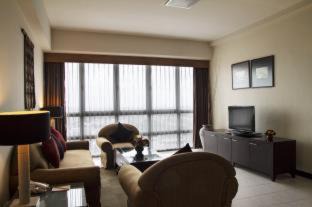 Deluxe Two-Bedroom Apartment
