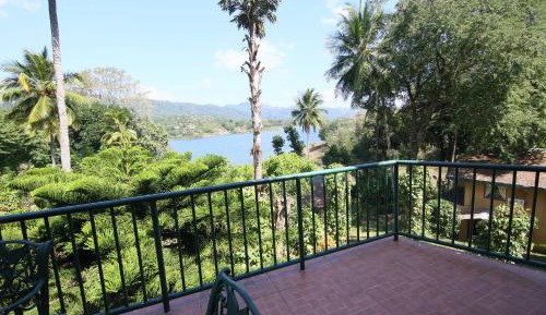 Deluxe Double or Twin Room with Lake View