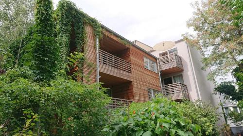 Two-Bedroom Apartment (2-7 Adults) 