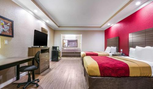 Queen Room with Two Queen Beds - Non-Smoking