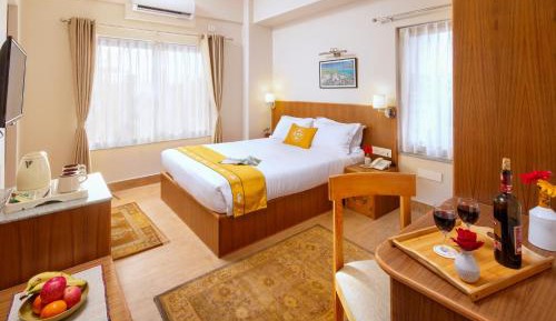 Deluxe Queen Room