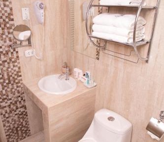 Deluxe Double Room (2 Adults + 1 Child)