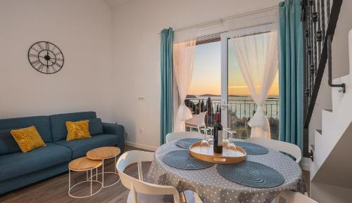 Duplex Comfort One-Bedroom Apartment with Balcony and Sea View