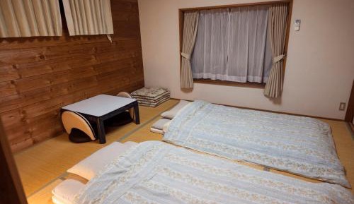 Japanese-Style Room
