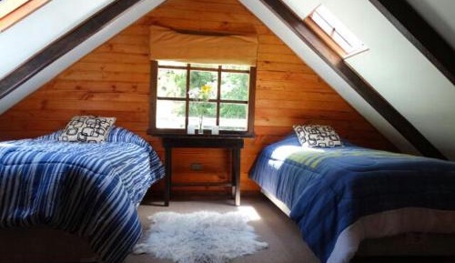 Quadruple Room with Private Bathroom