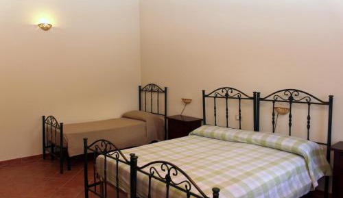 Triple Room with Garden View