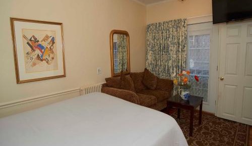 Queen Room