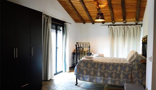 Double or Twin Room with Private Bathroom