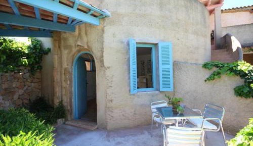 Suite with Garden View