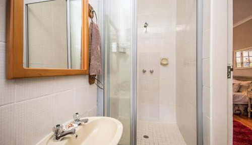 Deluxe Double or Twin Room with Pool View