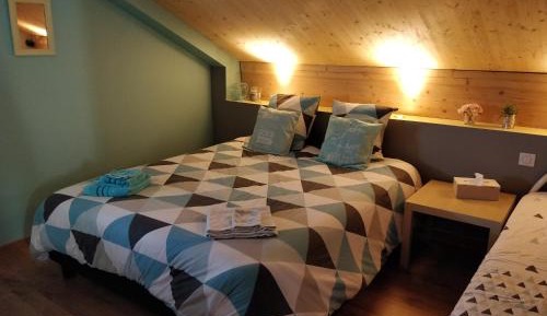 Triple Room with Shared Bathroom