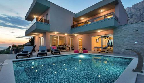 Villa with Private Pool