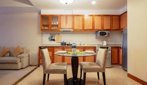 One-Bedroom Executive Suite 