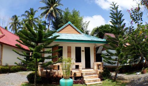 Deluxe Bungalow with Garden View