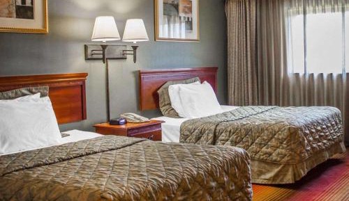 Double Room with Two Double Beds - Non-Smoking