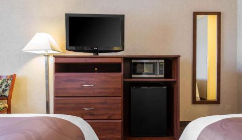 Queen Room with Two Queen Beds - Non-Smoking