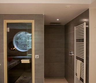 Double Room with Wellness Bathroom