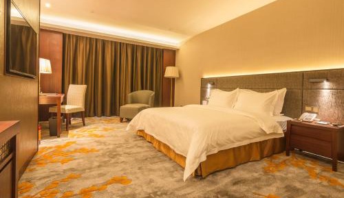 Business Queen Room
